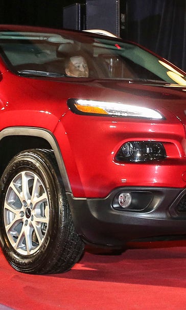 Fiat Chrysler recalls 1.4M vehicles after Internet hackers take control of Jeep